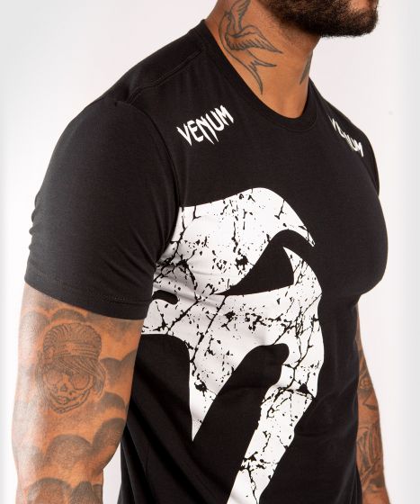 Venum Giant Tシャツ - ブラック | BEEST