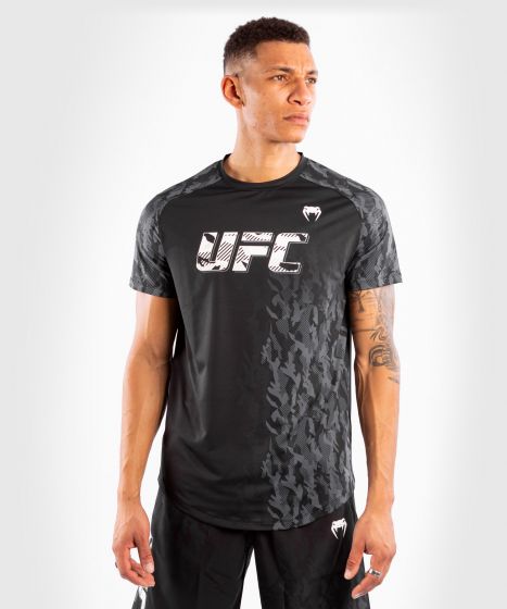 UFC Venum ファイトウィーク メンズ パフォーマンス Tシャツ - ブラック