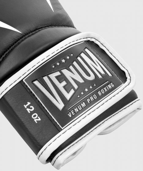 Venum Giant 2.0 PRO ボクシンググローブ - ブラック/ホワイト