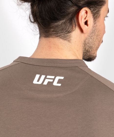 UFC Adrenaline by VENUM Fight Week メンズ ロングスリーブ T シャツ - ブロンズ